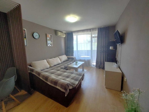 Двустаен апартамент в к.к. Слънчев бряг - 65 кв.м за 573 €/кв.м - Снимка #1