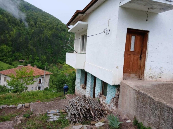 Къща в с. Белица, Област Пловдив - 140 кв.м за 183 €/кв.м - Снимка #1