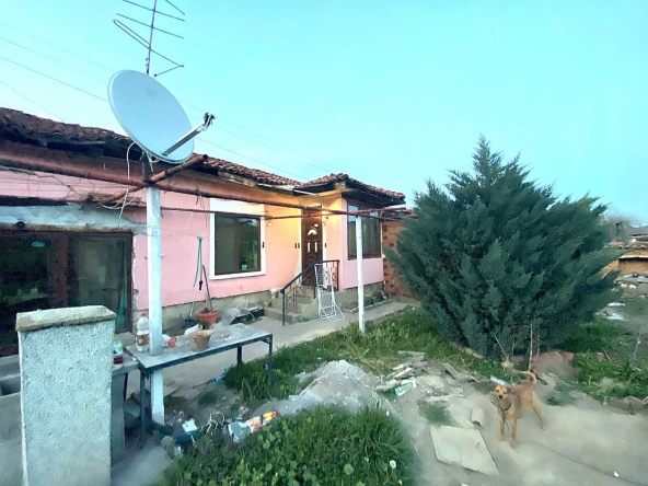 Къща в с. Бегунци, Област Пловдив - 60 кв.м за 238 €/кв.м - Снимка #1