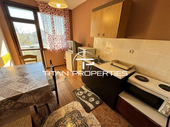 Дава се под наем Къща в Бургас, Ветрен - 100 кв.м за 747.66 € - Снимка #1