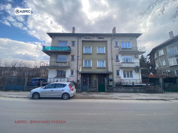 Тристаен апартамент в Мездра - 78 кв.м за 785 €/кв.м - Снимка #1