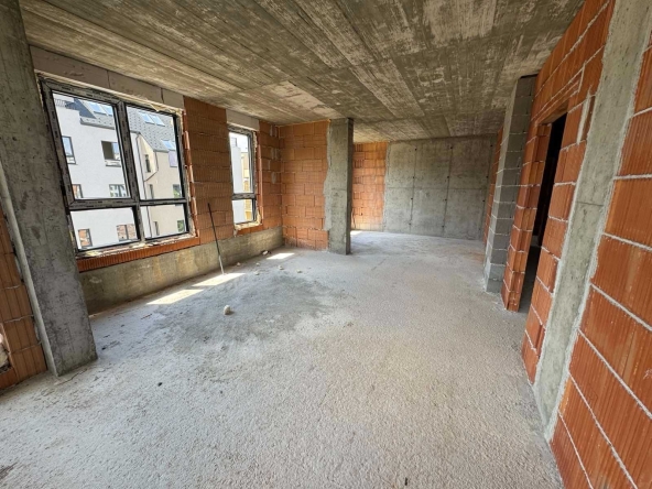 Тристаен апартамент в София, Овча купел - 135 кв.м за 1700 €/кв.м - Снимка #1