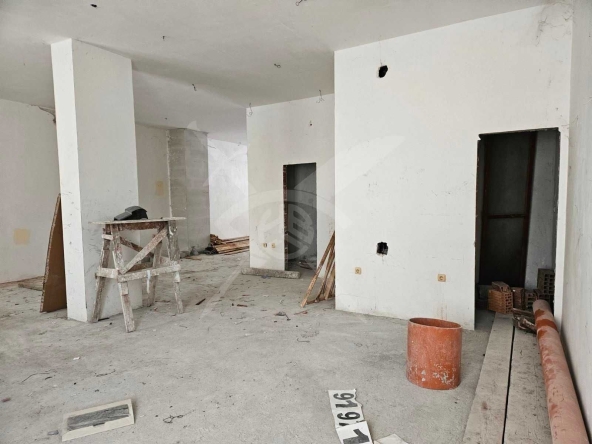 Магазин в Бургас, Меден рудник - зона А - 89 кв.м за 384 €/кв.м - Снимка #1