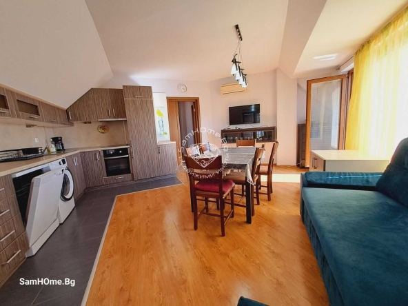 Дава се под наем Четиристаен апартамент в к.к. Св.Св. Константин и Елена - 120 кв.м за 1200 € - Снимка #1