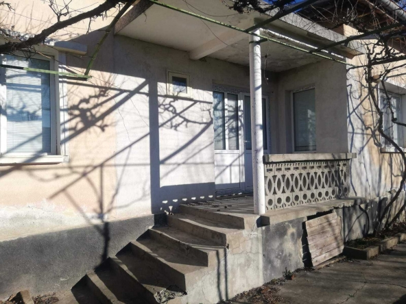 Къща в с. Габарево, Област Стара Загора - 111 кв.м за 299 €/кв.м - Снимка #1