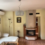 Дава се под наем Двустаен апартамент в София, Хиподрума - 88 кв.м за 648.21 € - Снимка #1