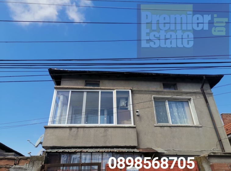 Етаж от къща в Чирпан - 120 кв.м за 298 €/кв.м - Снимка #1