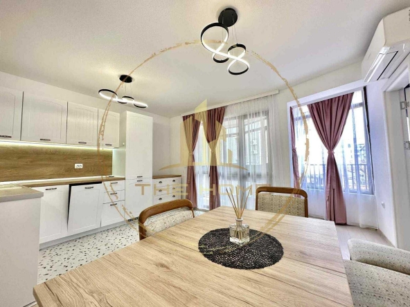 Дава се под наем Тристаен апартамент в Варна, Погреби - 80 кв.м за 598.23 € - Снимка #1