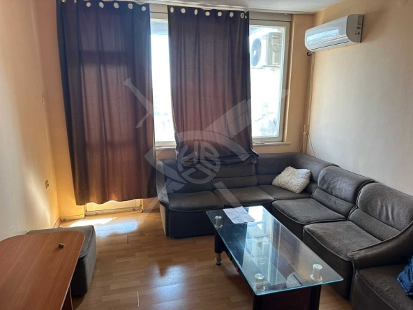 Дава се под наем Двустаен апартамент в Пловдив, Център - 70 кв.м за 448.8 € - Снимка #1