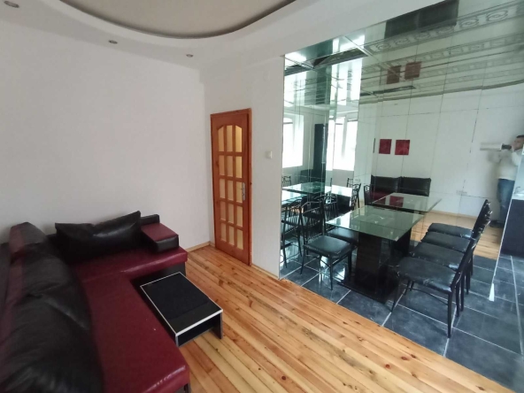 Дава се под наем Двустаен апартамент в Варна, Погреби - 49 кв.м за 418.71 € - Снимка #1