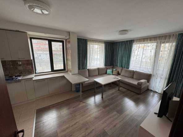 Дава се под наем Двустаен апартамент в Пловдив, Южен - 60 кв.м за 331.5 € - Снимка #1