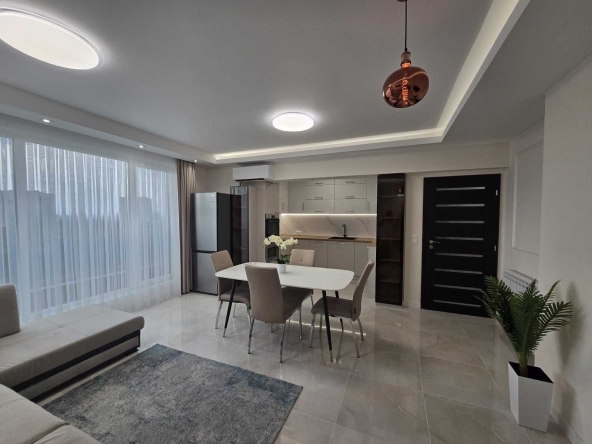 Дава се под наем Двустаен апартамент в София, Младост 4 - 70 кв.м за 598.23 € - Снимка #1