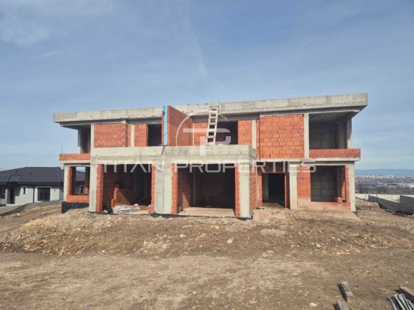 Къща в с. Марково, Област Пловдив - 242 кв.м за 790 €/кв.м - Снимка #1