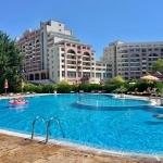 Двустаен апартамент в к.к. Слънчев бряг - 82 кв.м за 535 €/кв.м - Снимка #1