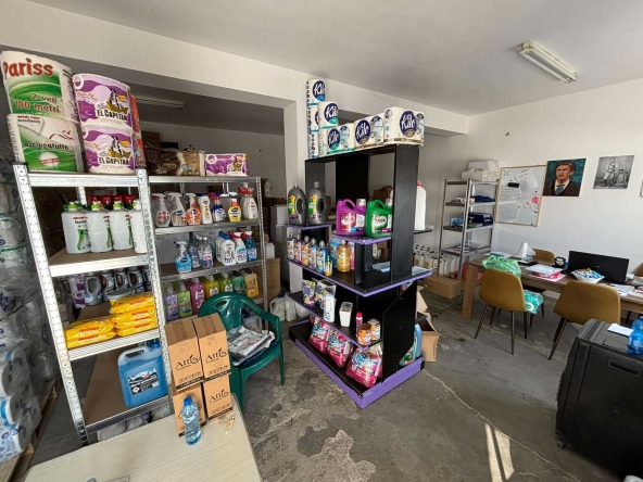 Магазин в Карлово - 60 кв.м за 553 €/кв.м - Снимка #1