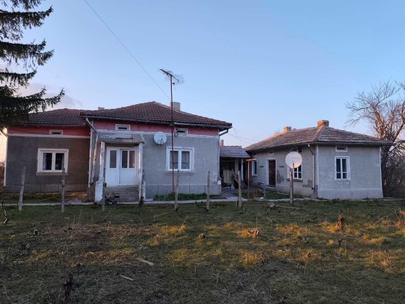 Къща в с. Стефан Караджа, Област Добрич - 110 кв.м за 218 €/кв.м - Снимка #1