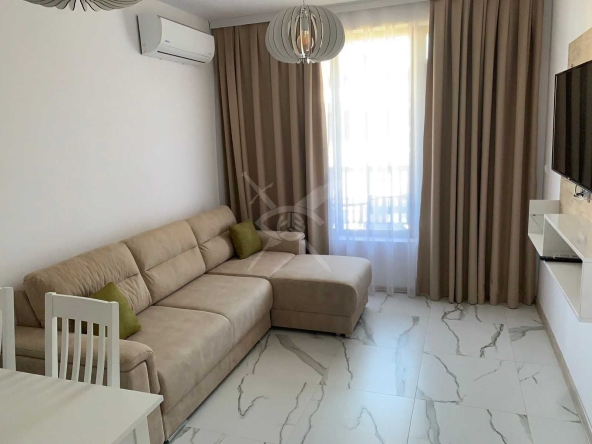 Двустаен апартамент в Приморско - 53 кв.м за 1982 €/кв.м - Снимка #1