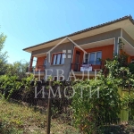 Къща в Стражица - 240 кв.м за 209 €/кв.м - Снимка #1