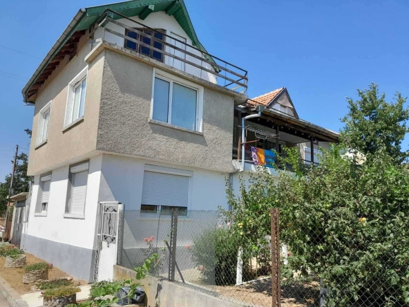 Къща в Бяла - 324 кв.м за 494 €/кв.м - Снимка #1