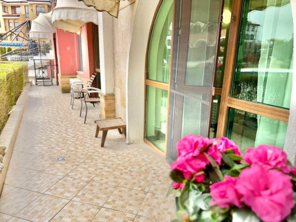 Тристаен апартамент в Свети Влас - 119 кв.м за 540 €/кв.м - Снимка #1