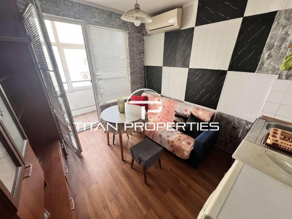 Дава се под наем Двустаен апартамент в Бургас, Възраждане - 45 кв.м за 255 € - Снимка #1