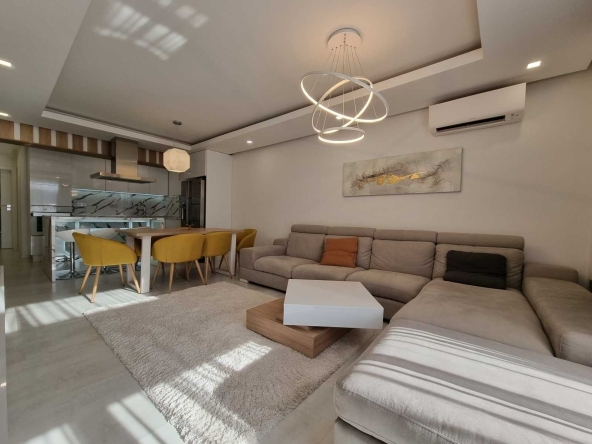 Дава се под наем Тристаен апартамент в София, Редута - 98 кв.м за 498.27 € - Снимка #1