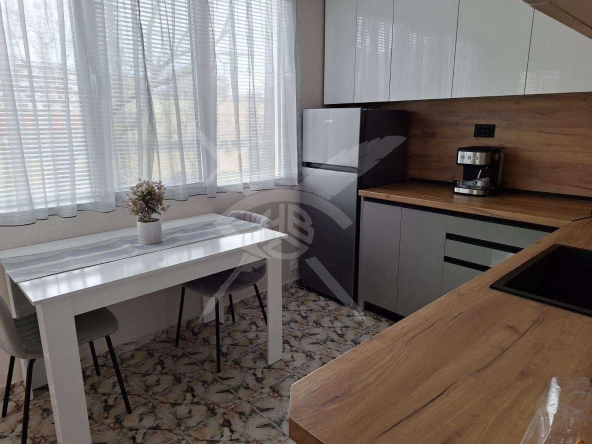 Дава се под наем Тристаен апартамент в Пловдив, Христо Смирненски - 65 кв.м за 498.27 € - Снимка #1