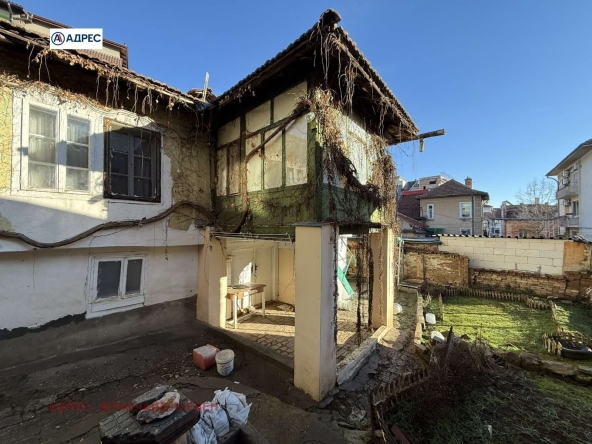 Къща в Плевен, Идеален център - 154 кв.м за 249 €/кв.м - Снимка #1