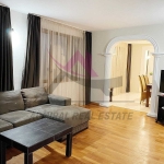 Дава се под наем Многостаен апартамент в Варна, Център - 135 кв.м за 797.64 € - Снимка #1