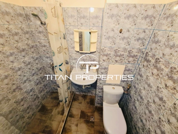 Дава се под наем Тристаен апартамент в Бургас, Зорница - 61 кв.м за 438.6 € - Снимка #1