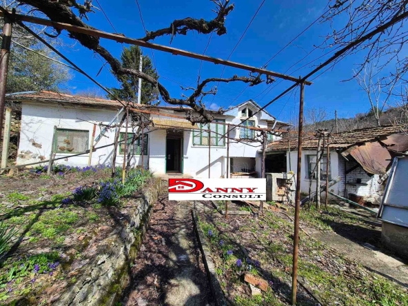 Къща в Велико Търново, Акация - 70 кв.м за 120 €/кв.м - Снимка #1