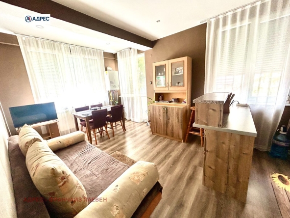 Етаж от къща в Враца, Център - 106 кв.м за 1059 €/кв.м - Снимка #1