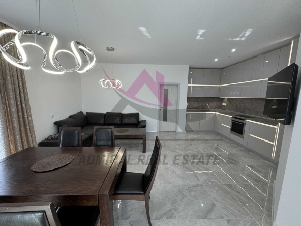 Дава се под наем Къща в Варна, м-т Фичоза - 90 кв.м за 1000 € - Снимка #1