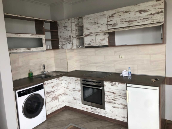 Дава се под наем Двустаен апартамент в София, Студентски град - 70 кв.м за 700 € - Снимка #1