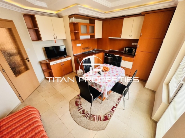 Дава се под наем Двустаен апартамент в Бургас, Център - 60 кв.м за 398.82 € - Снимка #1