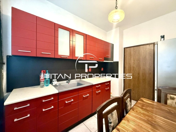 Тристаен апартамент в Пловдив, Център - 69 кв.м за 1050 €/кв.м - Снимка #1