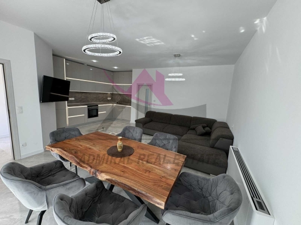 Дава се под наем Къща в Варна, м-т Фичоза - 90 кв.м за 1000 € - Снимка #1