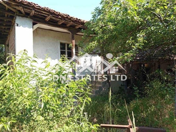 Къща в с. Средногорово, Област Стара Загора - 100 кв.м за 347 €/кв.м - Снимка #1