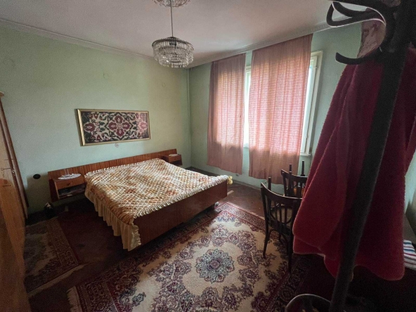 Етаж от къща в Казанлък - 90 кв.м за 765 €/кв.м - Снимка #1