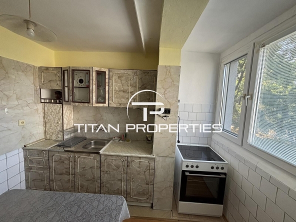 Дава се под наем Двустаен апартамент в Бургас, Лазур - 60 кв.м за 398.82 € - Снимка #1