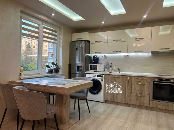 Тристаен апартамент в Стара Загора, Аязмото - 87 кв.м за 1976 €/кв.м - Снимка #1