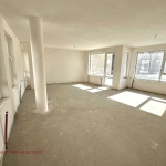 Тристаен апартамент в Русе, Център - 134 кв.м за 784 €/кв.м - Снимка #1