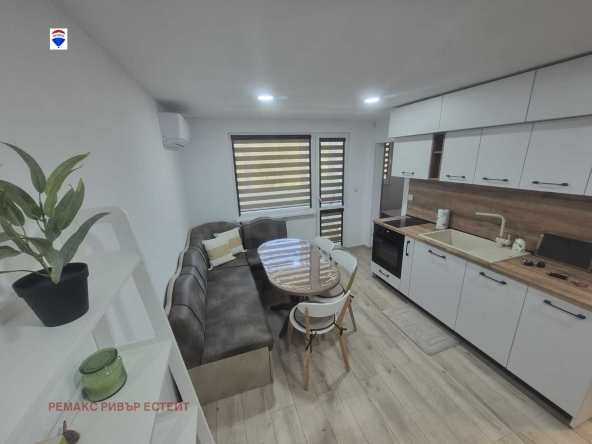 Дава се под наем Едностаен апартамент в Русе, Здравец - 35 кв.м за 448.8 € - Снимка #1