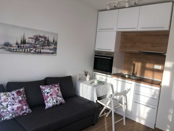 Дава се под наем Едностаен апартамент в София, Център - 35 кв.м за 387.6 € - Снимка #1