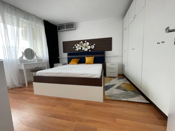 Дава се под наем Двустаен апартамент в София, Лозенец - 60 кв.м за 698.19 € - Снимка #1