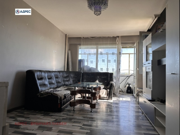 Двустаен апартамент в Плевен, Сторгозия - 74 кв.м за 586 €/кв.м - Снимка #1