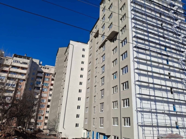 Двустаен апартамент в Перник, Рено - 63 кв.м за 612 €/кв.м - Снимка #1
