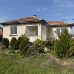 Къща в с. Царимир, Област Пловдив - 151 кв.м за 159 €/кв.м - Снимка #1