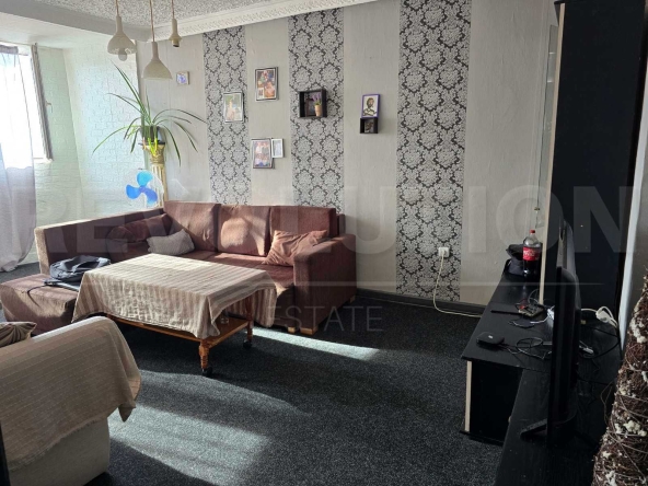 Тристаен апартамент в София, Полигона - 75 кв.м за 1934 €/кв.м - Снимка #1