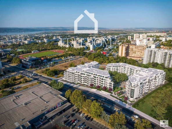 Двустаен апартамент в Варна, Възраждане 1 - 72 кв.м за 900 €/кв.м - Снимка #1